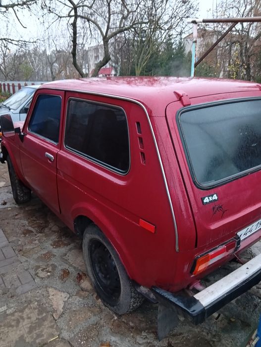 ВАЗ 2121 автомобіль