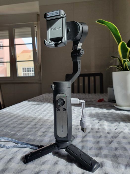 Hohem handheld stabilizer