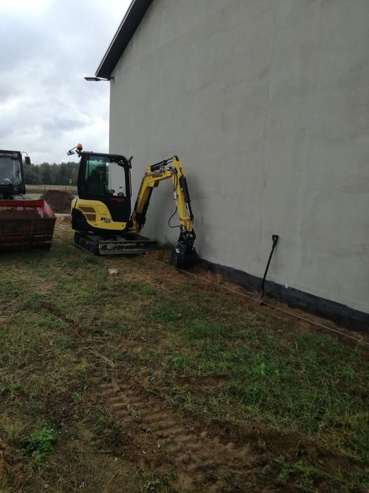 Usługi minikoparką koparką samochód wywrotka