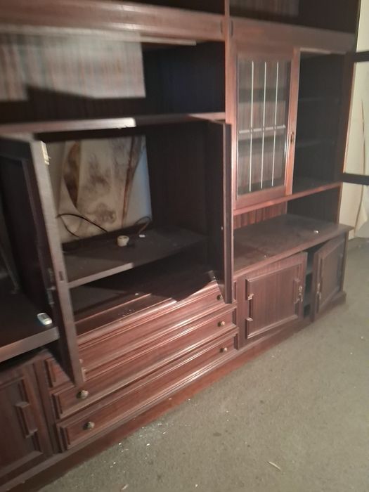 Móvel /estante sala (TV e arrumação)