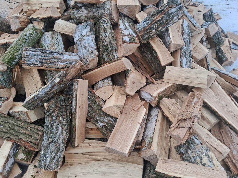 Дрова дубові, попиляні, колоті, рубані, доставка.