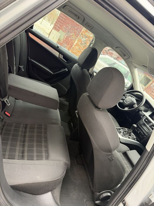 Audi A4 B8 2011R 1.8 T Benzyna 6 BIEGÓW Bi-Xenon Full Led Alu18 S-Line