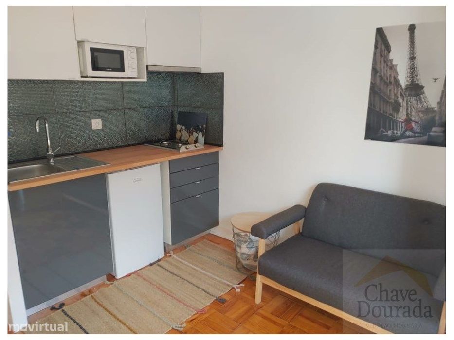 T5 remodelado ideal para investimento, junto à Fernão Magalhães