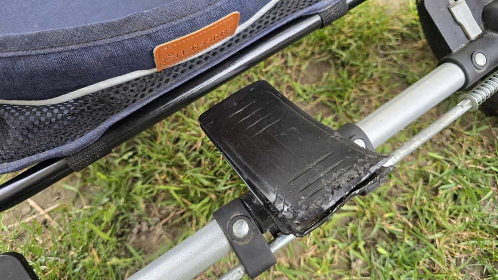 Коляска 3в1  срочно