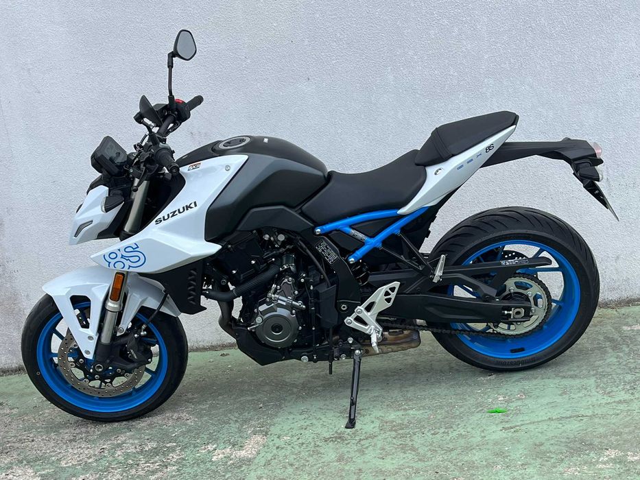 Suzuki GSX-8S (5.080 km) – Como Nova