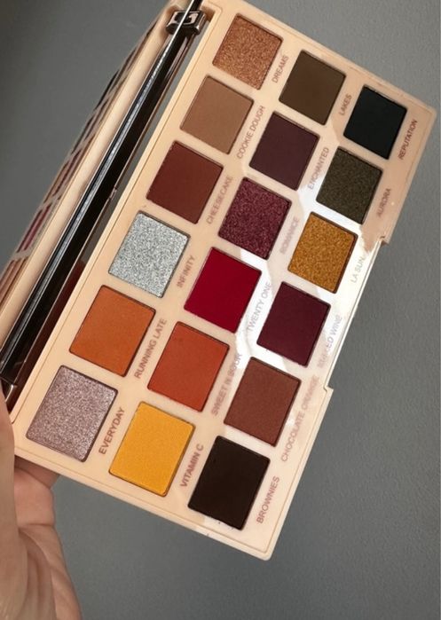 Makeup Revolution Soph X Extra Spice