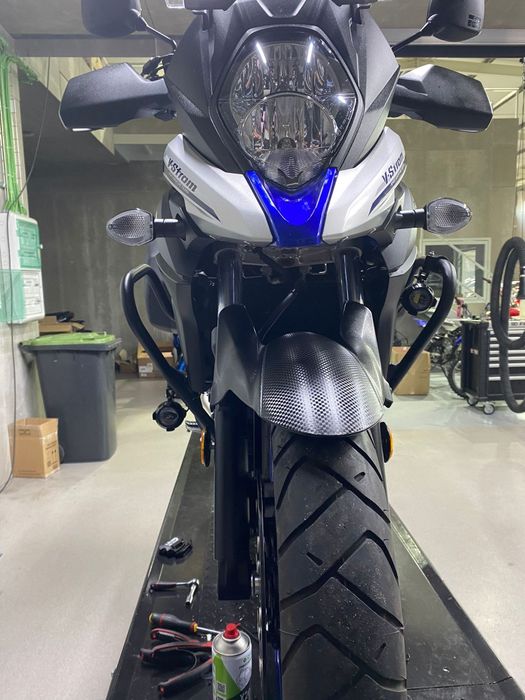 Suzuki V-STORM 650 XT de 2023 com 9mil kms