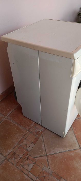 Máquina lavar roupa