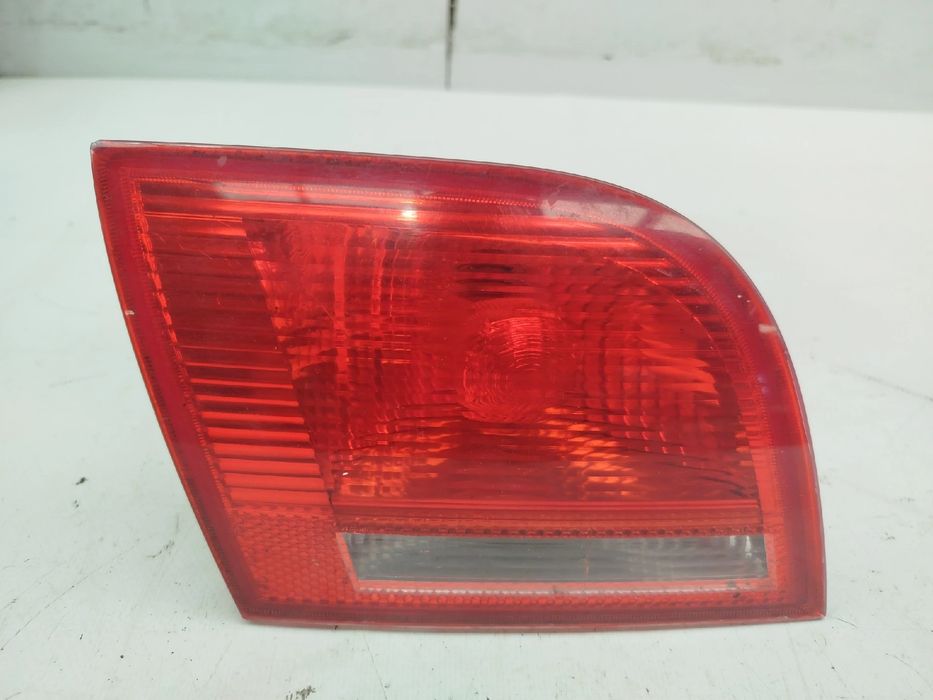 Farolim da mala esquerdo AUDI A3 (8P1)