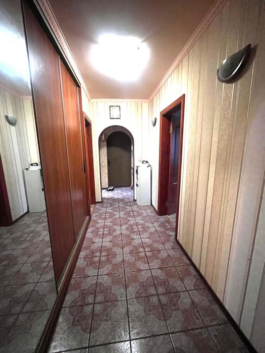 Продаж 5-ти кімнатноі квартири