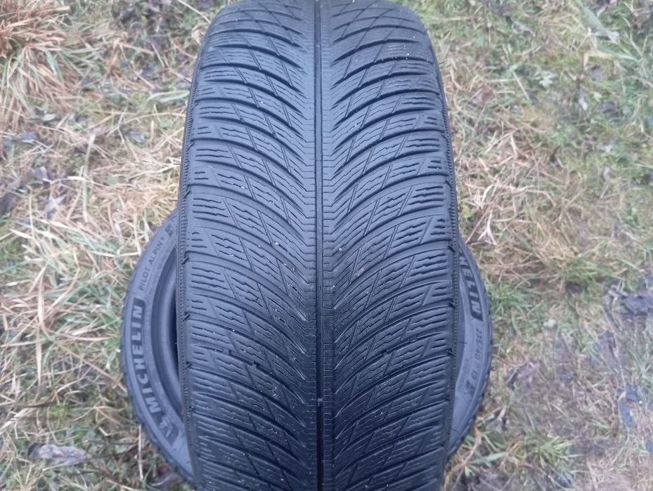2szt zimówki Michelin pilot Alpin 235/40/19 96W XL rok 2021