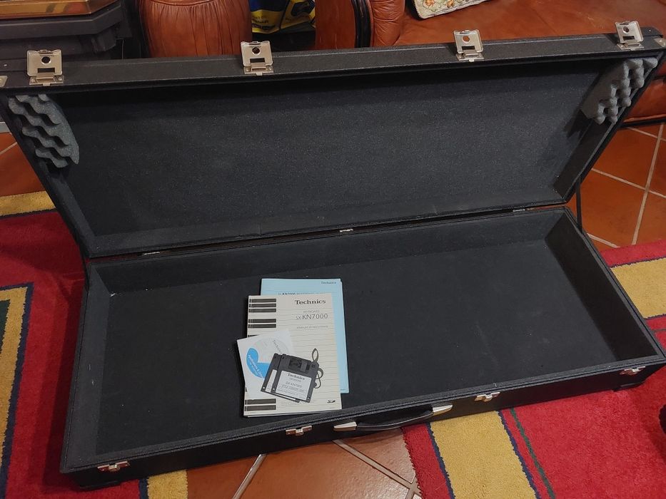 Órgão Technics KN7000 como novo