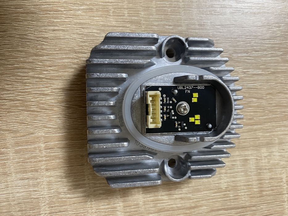 Led модуль 63117214939, 63117214940 bmw g30 g31 g38 f90 жовті та білі