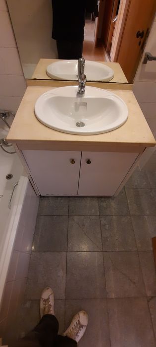 Washbasin + Stone Countertop (WC)64564317564289121