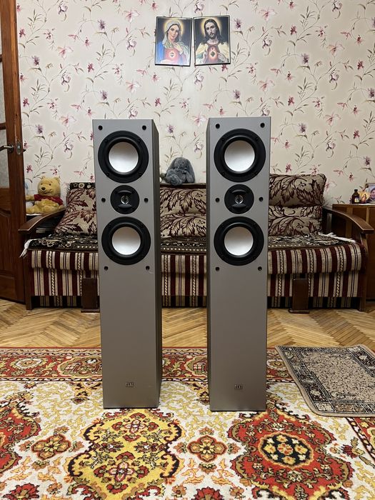 Підложна акустика, колонки elac 105 (2покоління)