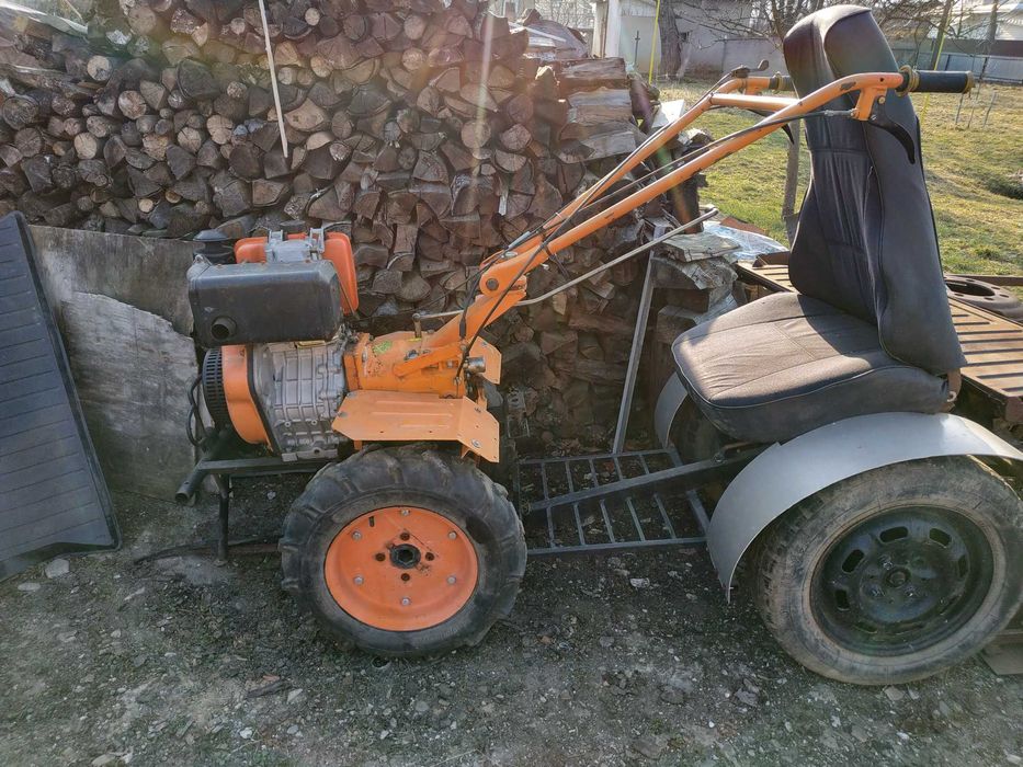 Мотоблок - мінітрактор