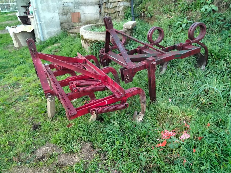 Semeador de milho, e escudificador