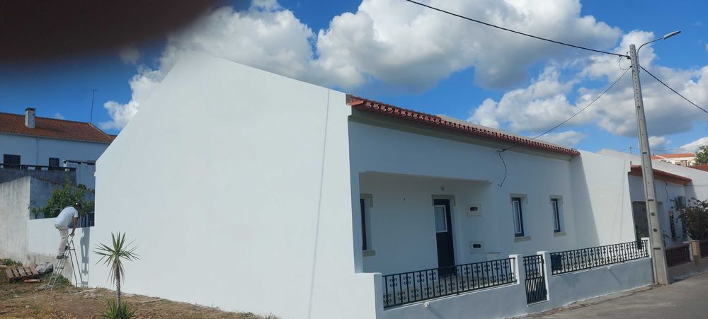 Todo tipo das obras,pintura,chão flutuante,azulejos,telhados etc