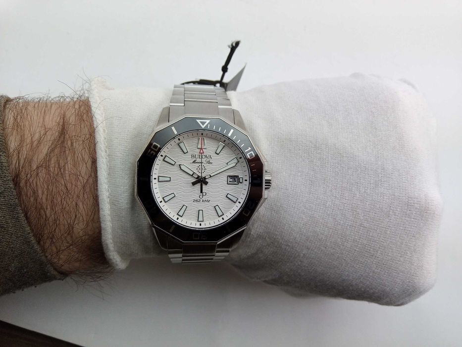 Мужские часы Bulova Precisionist Marine Star 96B426 точность колебаний 262 кГц, сапфир
