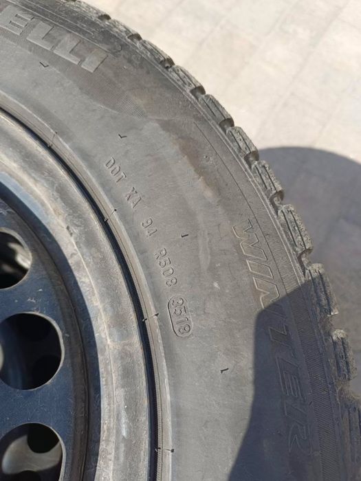 Opony zimowe Pirelli Sottozero 3  5x112  215/60/16