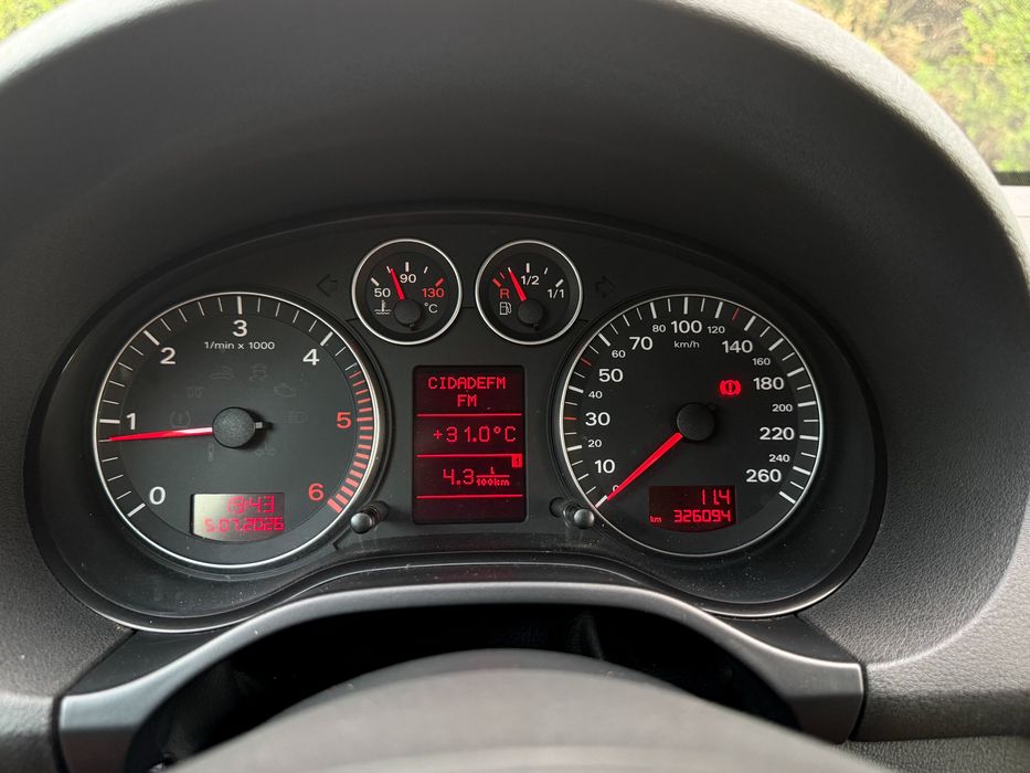 Audi a3 sportback 2.0 tdi (Nacional)