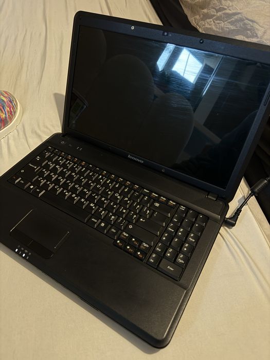 Ноутбук lenovo g555  , працює