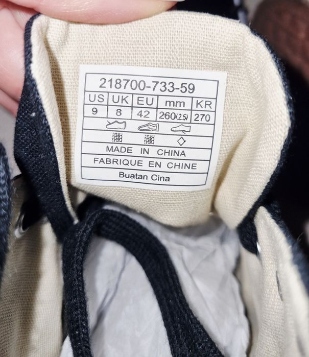 Кеди чоловічі Levi's 42р.