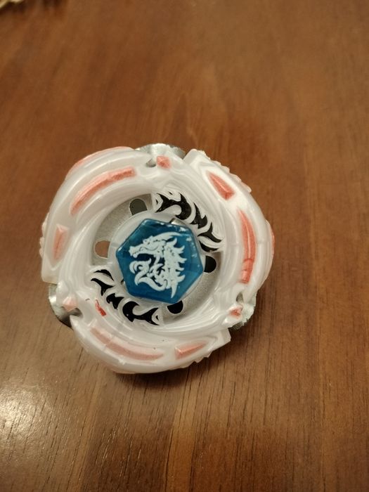 Beyblade L-Drago