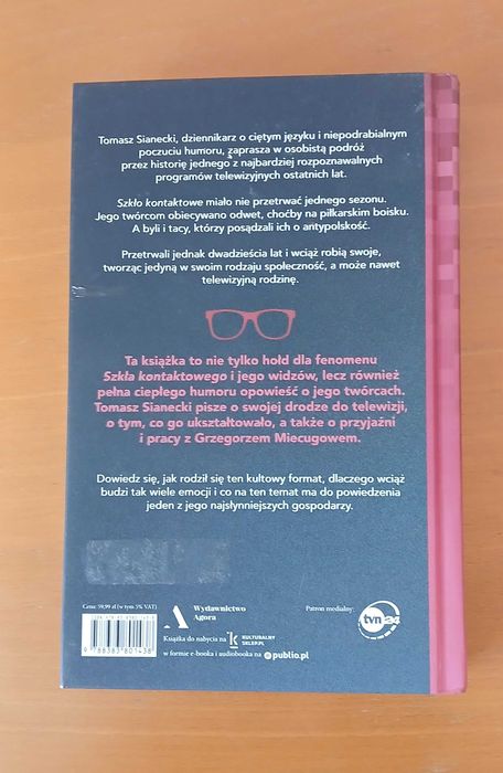 Książka "Szklane ukłony" Tomasza Sianeckiego