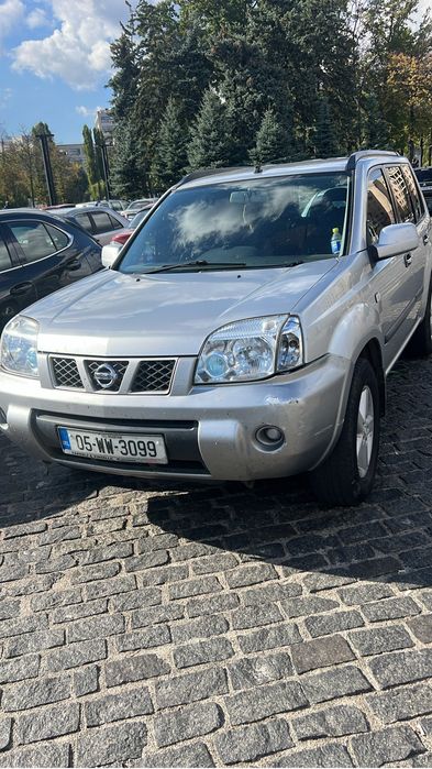 NISSAN Нісан ікстреіл !