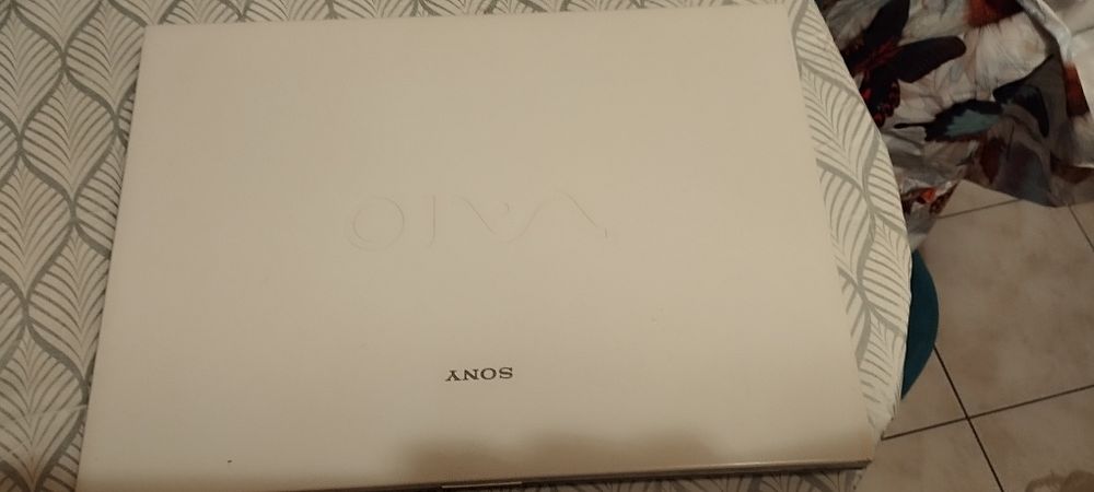 Laptop Sony Mio PCG-7Y1M