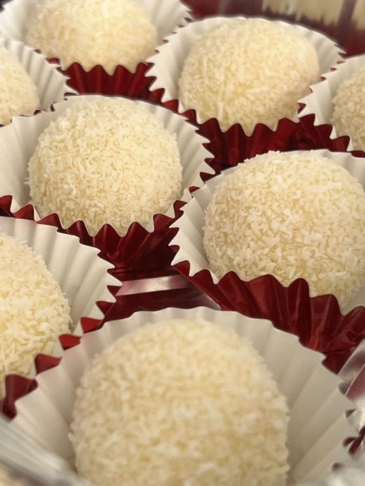 Brigadeiros Artesanais | Festas, Aniversários e Eventos | Encomendas
