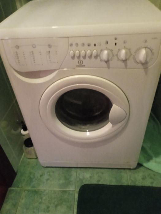 Стиральная машина "Индезит."