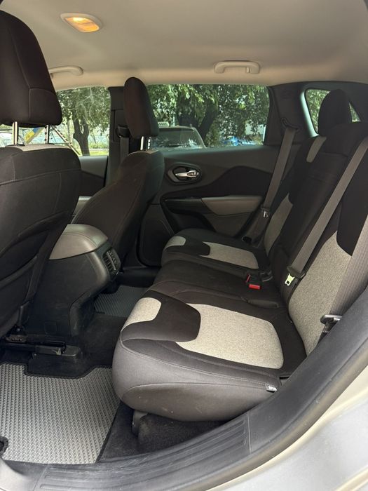 Jeep Cherokee kl