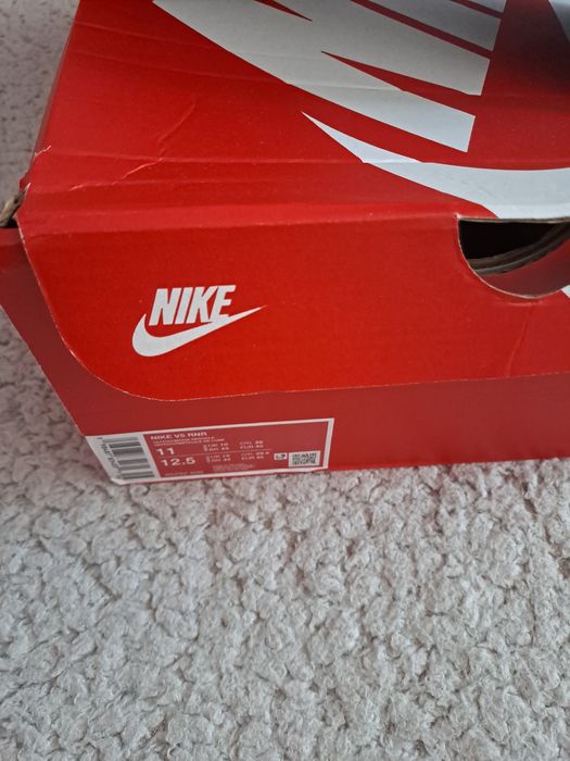 Кросівкі Nike V5 RNR  44р.