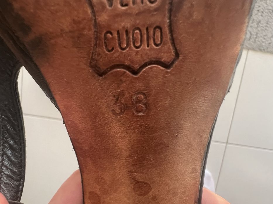 Sapatos pele salsa 38