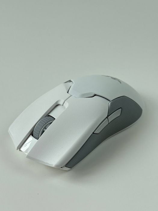 Бездротова комп'ютерна миша Razer Viper Ultimate Wireless White