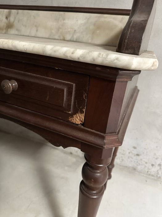 Móvel de apoio antigo/consola com tampo de mármore