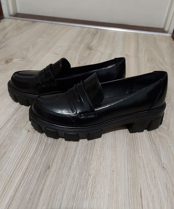 Czarne skórzane mokasyny półbuty na platformie DEICHMANN