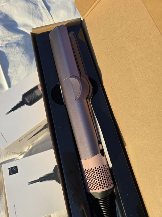 Фен-випрямляч Дайсон 1600Вт + килимок Dyson aistrait ht01