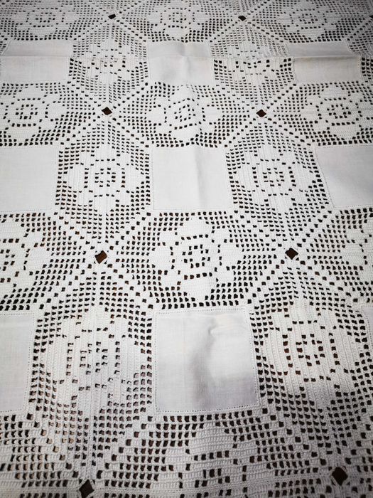 Toalha de linho e renda