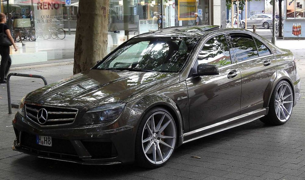 Mercedes-Benz W204 C-Class Black Series (Prefacelift) Sedan – Pełny Body Kit Zestaw stylizacyjny