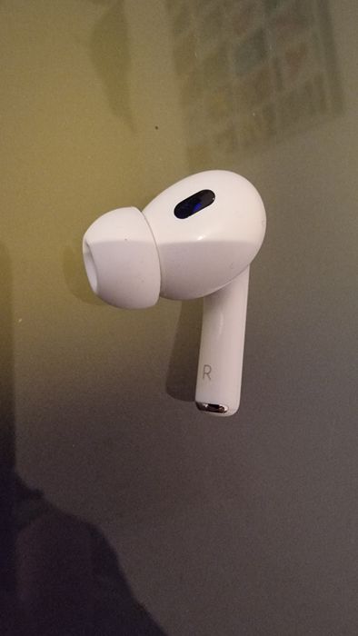 1 -  Apple AirPod Pro 3ª Geração - Lado Direito [R]