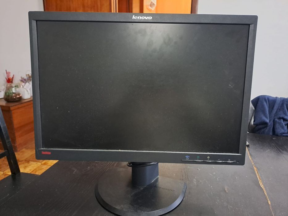Monitor Lenovo ThinkVision L2251p wide