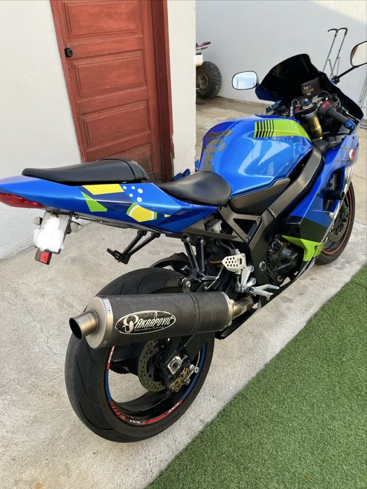 SUZUKI GSXR 600 K4 2004(vendo com as carenagens originais)
