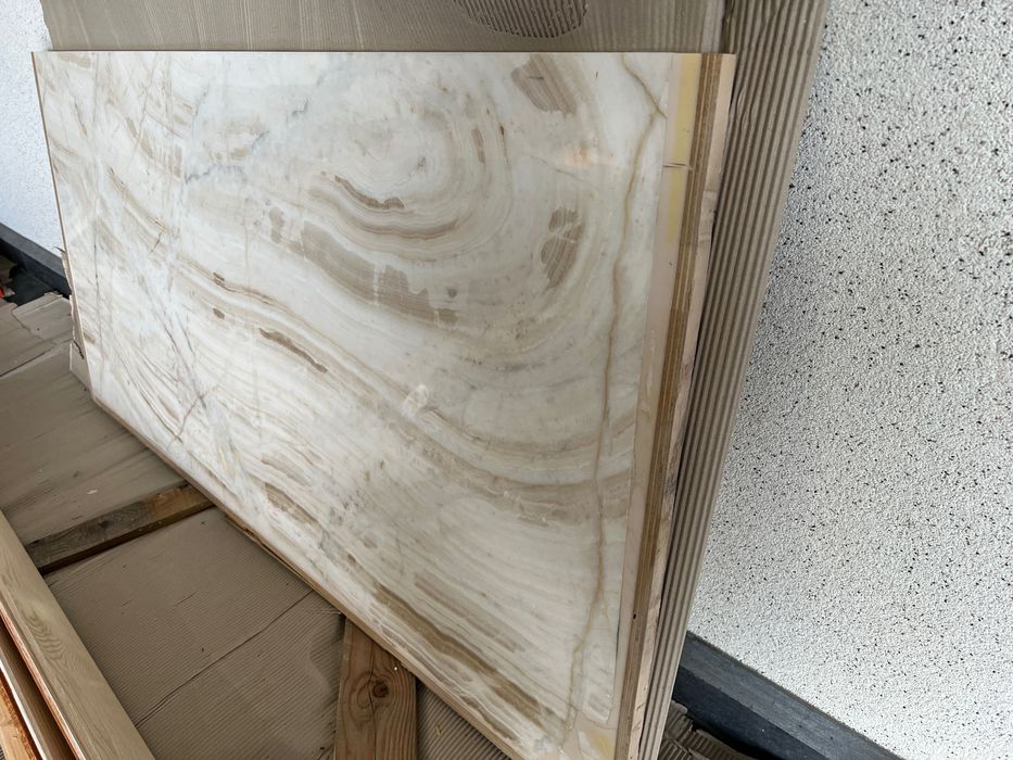 Slab Onyx Kamien naturalny 64cm x 131cm