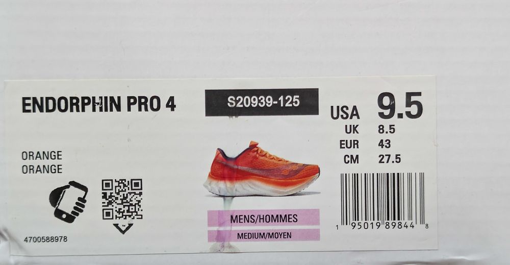 Saucony ENDORPHIN PRO 4, р.43,44 бігові кросівки