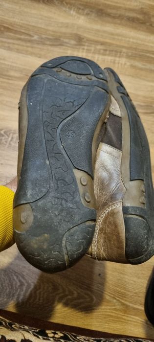 Кожаные демисезонные  ботинки