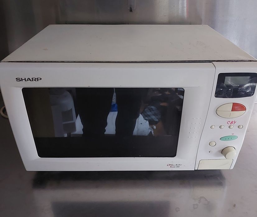мікрохвильова піч Sharp