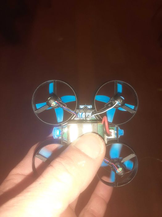 DRON dla dziecka RC JJRC H36 mini 2.4GHz 4CH 6 axis; zdalnie sterowany; oświetlenie LED
